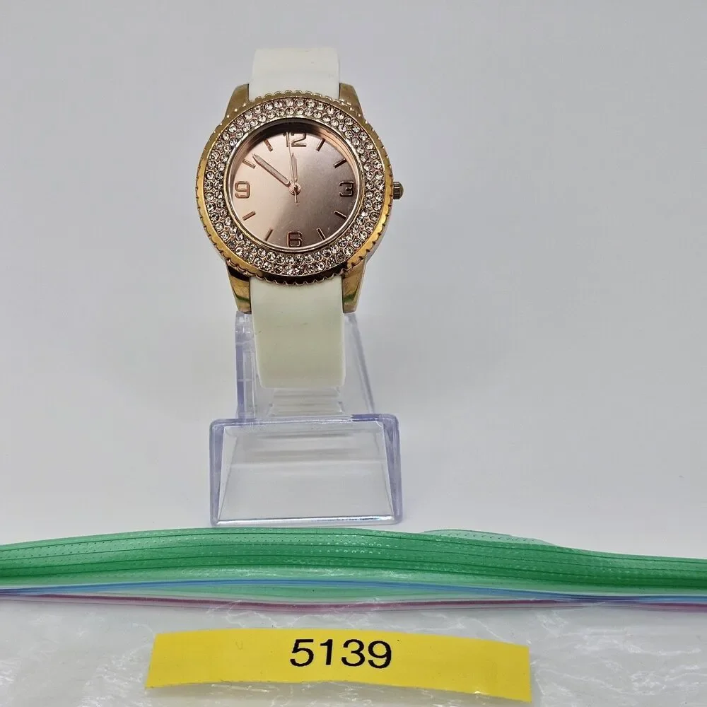 Women's Watch 39MM Gold Dial Case Crystal Bezel White Plastic Bands New‎ Battery